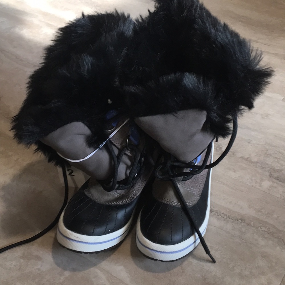 Girls winter boots